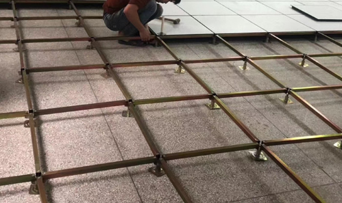 花季旧版色板地板收边技巧的讲解